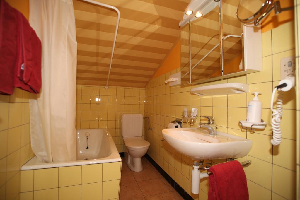 Hotel Klein Matterhorn 2*